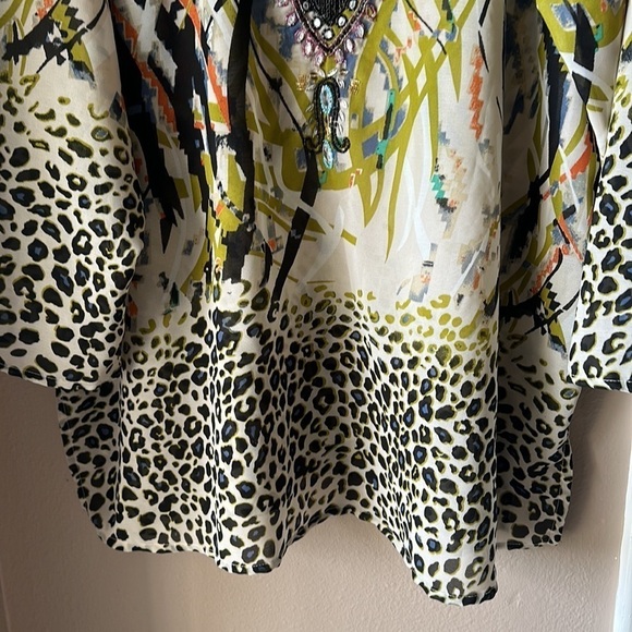 CHELSEA & THEODORE Animal Print V Neck Beaded Tunic - Picture 7 of 9